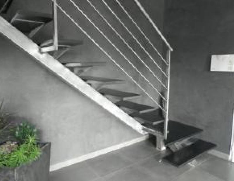 Escalier métallique de style sur mesure à Sauveterre - Avignon (84)