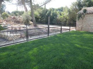 Création de rampe en forme autour d'une piscine Nîmes