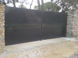 Fabrication de portail en fer forgé dans le Gard (30)