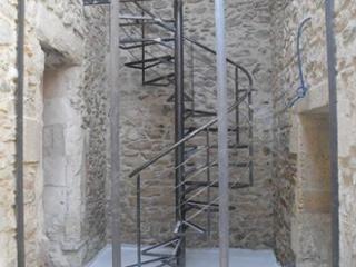 Création d'escalier en métal en colimaçon - Centre-ville de Nîmes (30)
