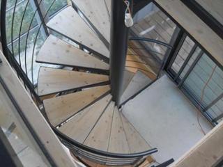 Escalier acier en colimaçon sur 2 niveaux à Montpellier - Hérault (34)